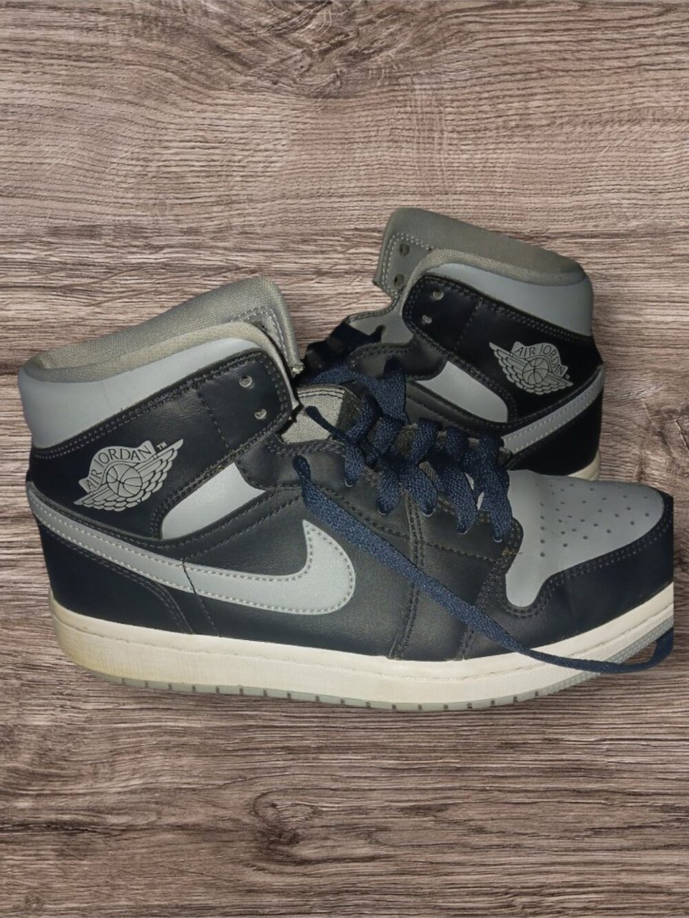 Nike Air Jordan 1 Mid Women's Size 8 Navy Gray High Top Sneakers BQ6472-007